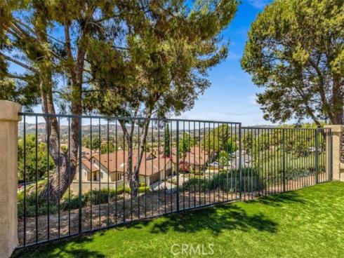 27355 Paseo Laguna