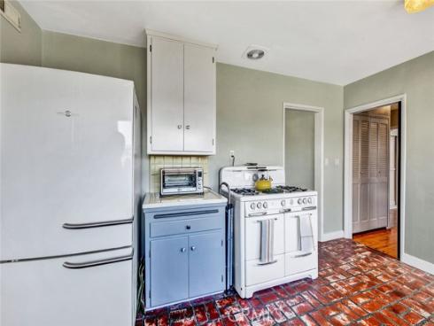 1135 W 10th   Street, Santa Ana, CA