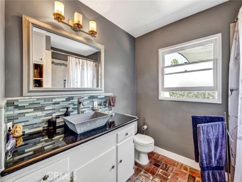 1135 W 10th   Street, Santa Ana, CA