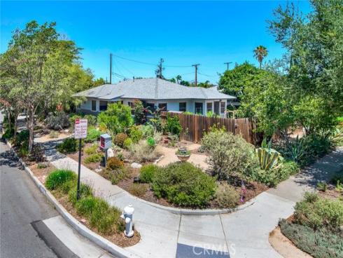 1135 W 10th   Street, Santa Ana, CA