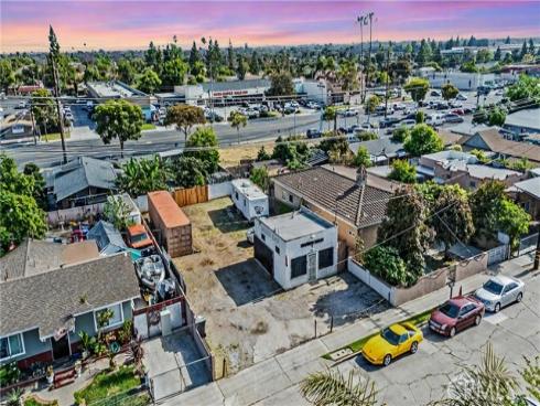 1704 W 2nd Street, Santa Ana, CA