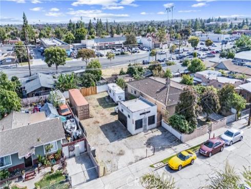 1704 W 2nd Street, Santa Ana, CA