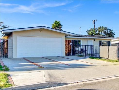 1114 N Gates   Street, Santa Ana, CA