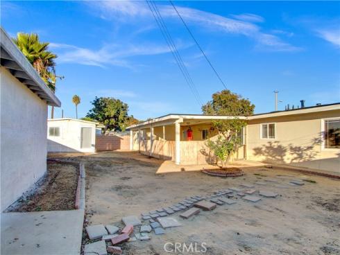 1114 N Gates   Street, Santa Ana, CA