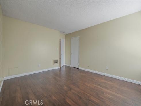 1040 W Macarthur  35  Boulevard, Santa Ana, CA