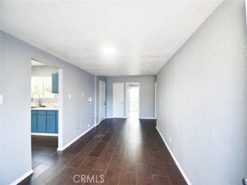 2534 W Pomona Street, Santa Ana, CA