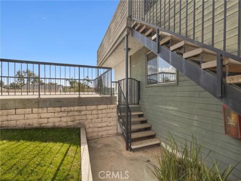 627 N Bristol 36 Street, Santa Ana, CA