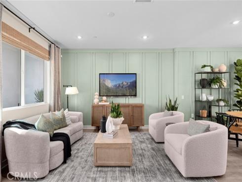 1810 E. 1st Street 100 , Santa Ana, CA