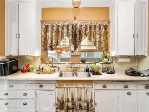 1106 W Santa Ana Boulevard, Santa Ana, CA