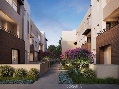 585 S Lyon Street, Santa Ana, CA