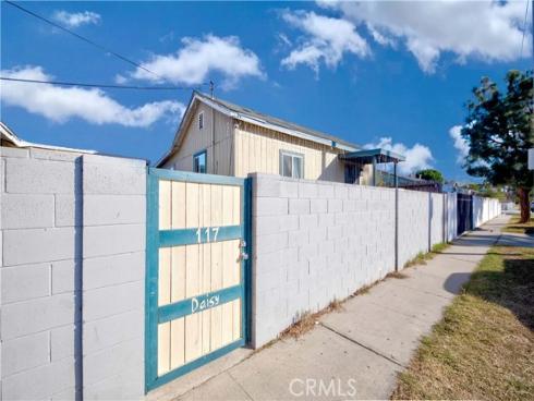 117 S Daisy Avenue, Santa Ana, CA