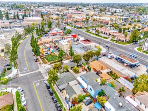 117 S Daisy Avenue, Santa Ana, CA