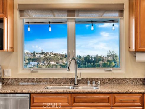 10422  Broadview   Place, Santa Ana, CA