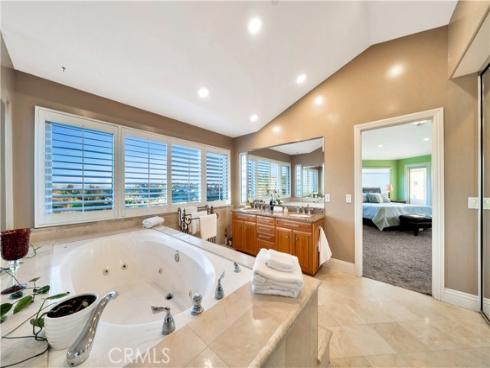 10422  Broadview   Place, Santa Ana, CA