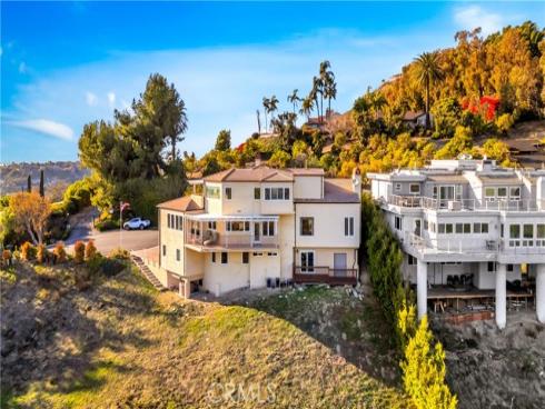 10422  Broadview   Place, Santa Ana, CA