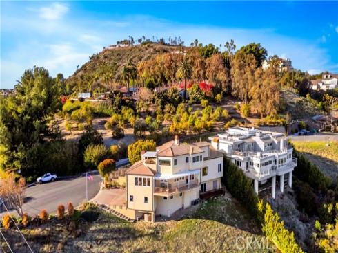 10422  Broadview   Place, Santa Ana, CA