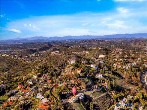 10422  Broadview   Place, Santa Ana, CA