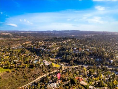 10422  Broadview   Place, Santa Ana, CA