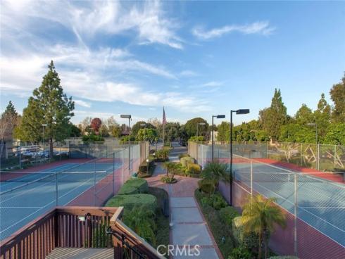 1000 W Macarthur  67  Boulevard, Santa Ana, CA