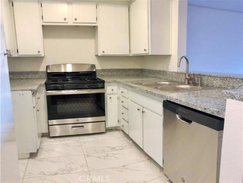 700 W 3rd  A203  Street, Santa Ana, CA