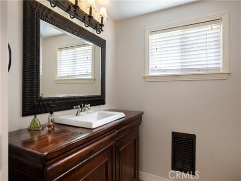 1222 W Sharon   Road, Santa Ana, CA