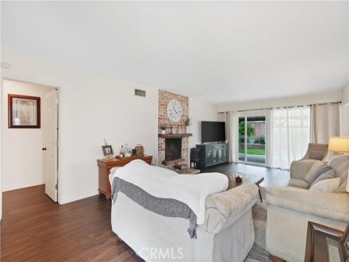 1613 E Wellington Avenue, Santa Ana, CA