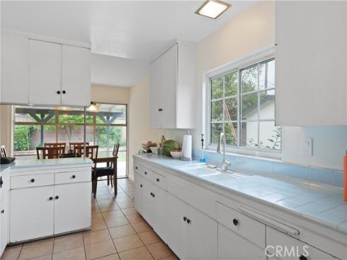 1613 E Wellington Avenue, Santa Ana, CA