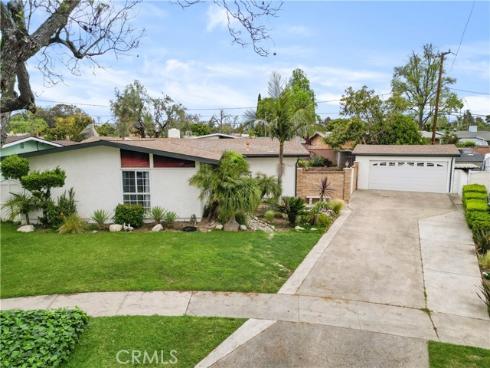 1613 E Wellington Avenue, Santa Ana, CA