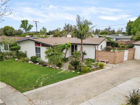 1613 E Wellington Avenue, Santa Ana, CA