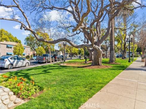 1106 North Spurgeon Street , Santa Ana, CA