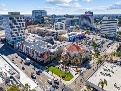 1106 North Spurgeon Street , Santa Ana, CA