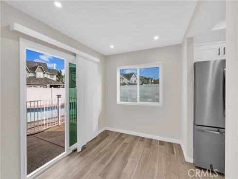 3028 Mary Cmn , Santa Ana, CA