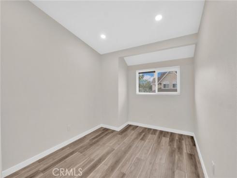 3028 Mary Cmn , Santa Ana, CA