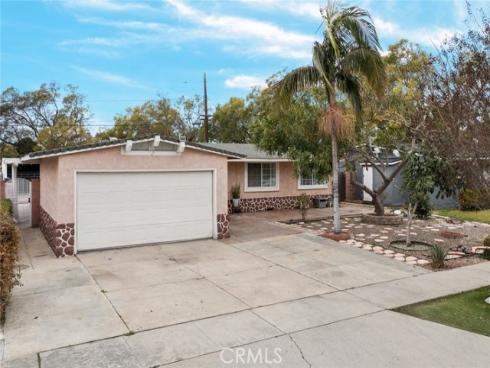 2230 N Hesperian Street, Santa Ana, CA