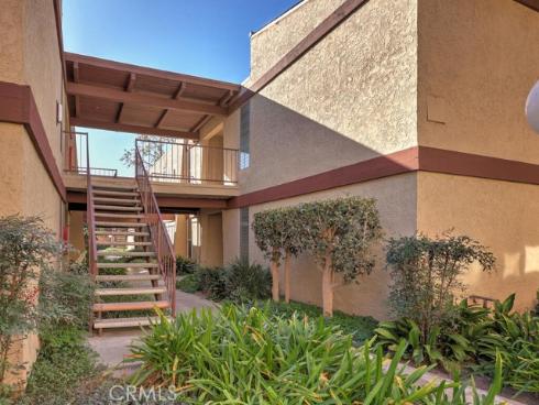 1010  Macarthur  16  Boulevard, Santa Ana, CA