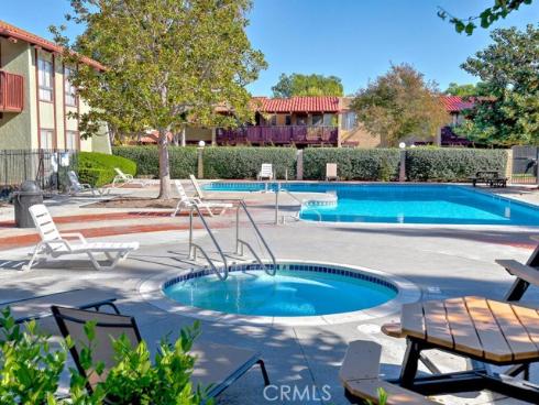 1010  Macarthur  16  Boulevard, Santa Ana, CA