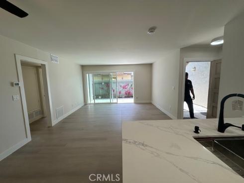 2521 W Sunflower J7 Avenue, Santa Ana, CA