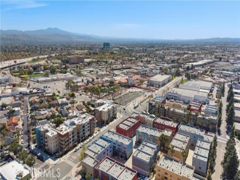 704 N Santiago Street, Santa Ana, CA