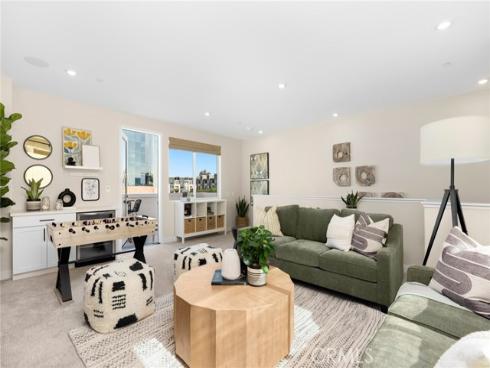 1810 E. 1st 130 Street, Santa Ana, CA