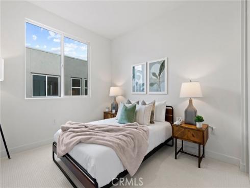 617 S Lyon Street, Santa Ana, CA