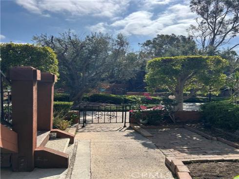 2635 W Monte Carlo  42  Drive, Santa Ana, CA