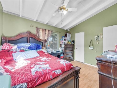 2042 S Spruce   Street, Santa Ana, CA