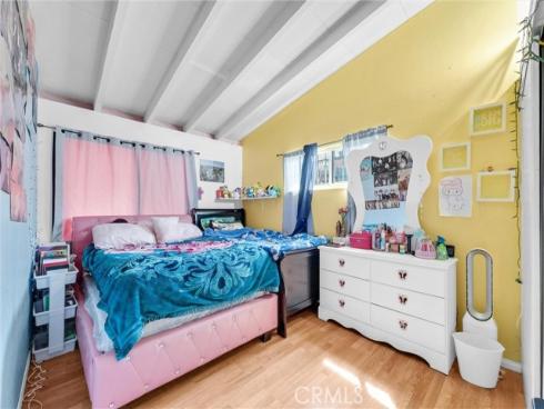 2042 S Spruce   Street, Santa Ana, CA