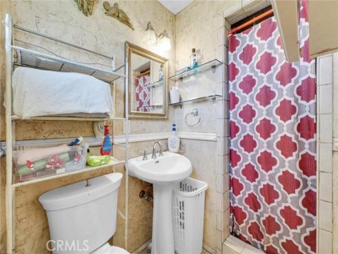 2042 S Spruce   Street, Santa Ana, CA