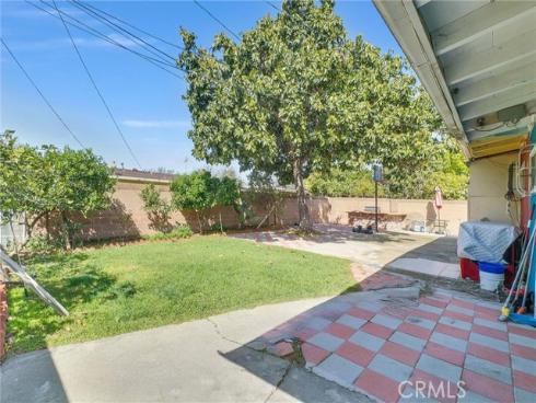 2042 S Spruce   Street, Santa Ana, CA