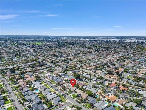 2042 S Spruce   Street, Santa Ana, CA