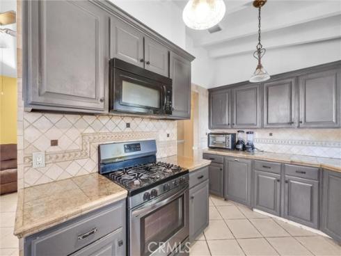 2042 S Spruce   Street, Santa Ana, CA