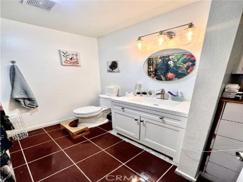 450 E 4th  304  Street, Santa Ana, CA