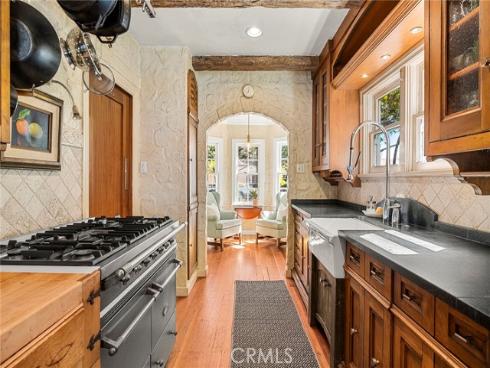 1330 S Broadway , Santa Ana, CA