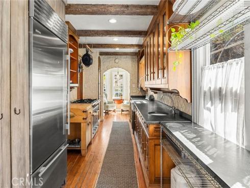 1330 S Broadway , Santa Ana, CA